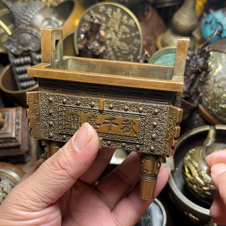 铜器摆件收收藏藏