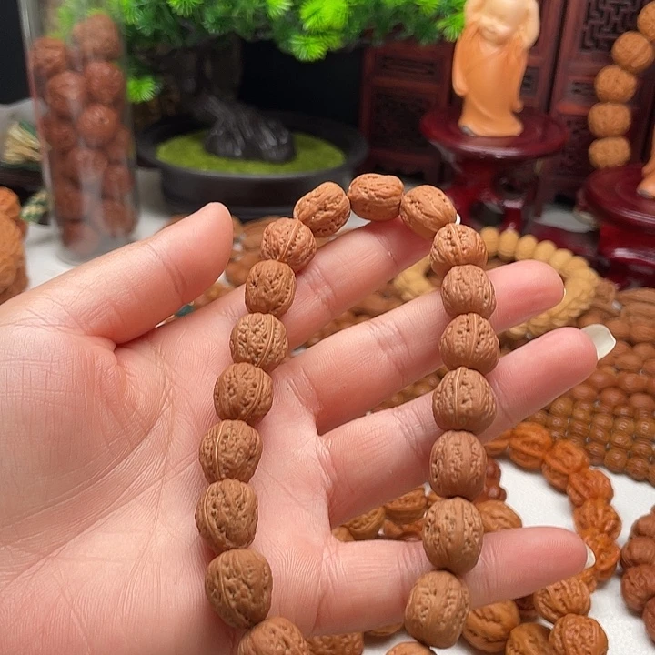 杨***有手串桃核野生小蛤蟆