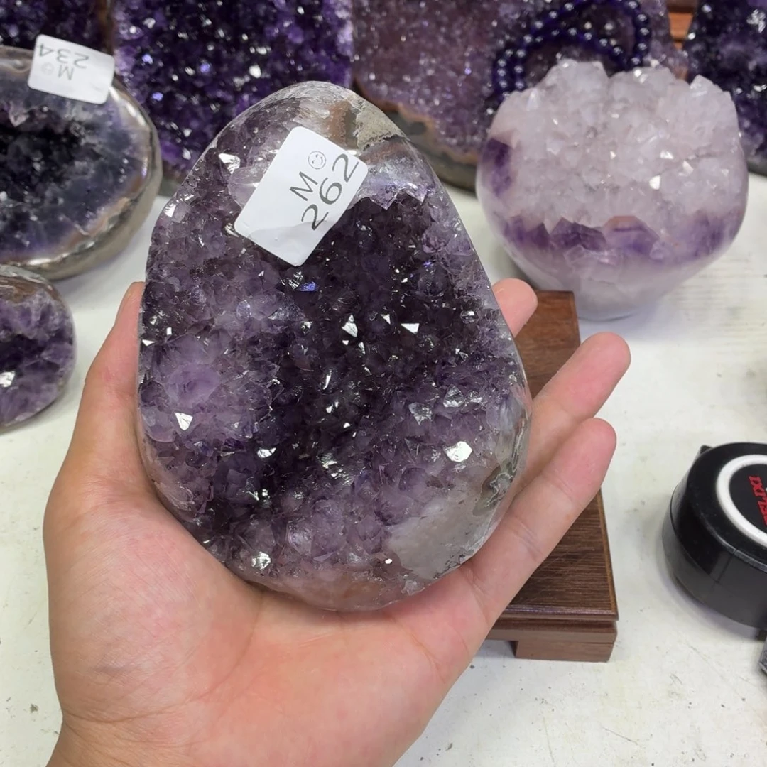 未镶嵌水晶大型摆件（非配饰）