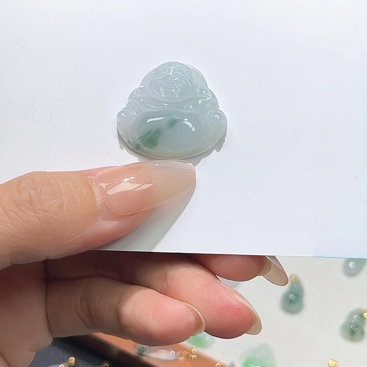 颈饰未镶嵌翡翠佛公