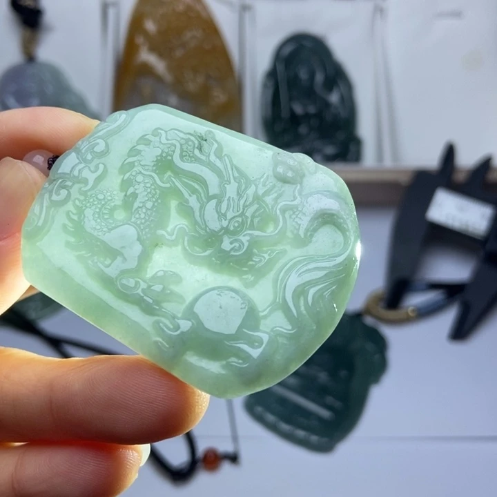 翡翠未镶嵌挂件翡翠