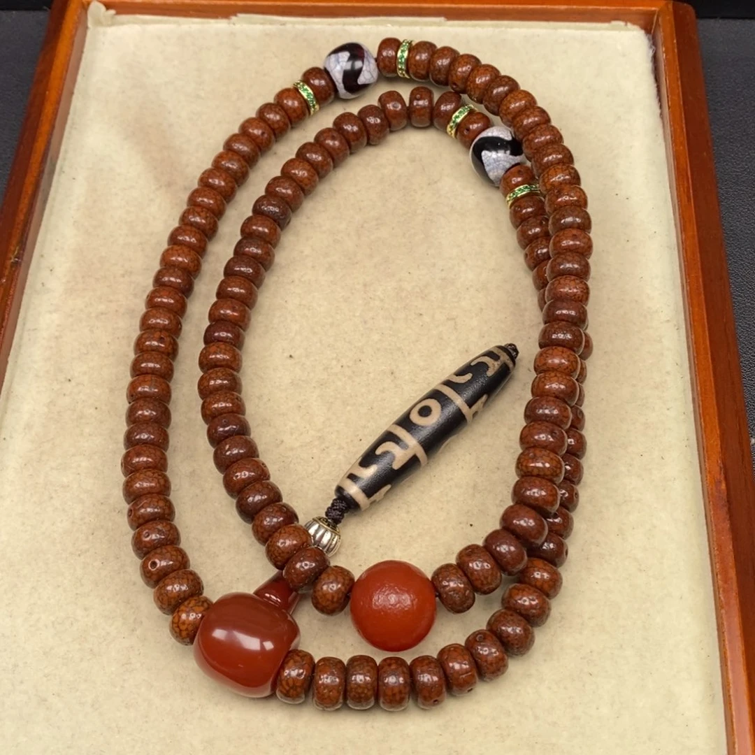 吊坠星月菩提华***人