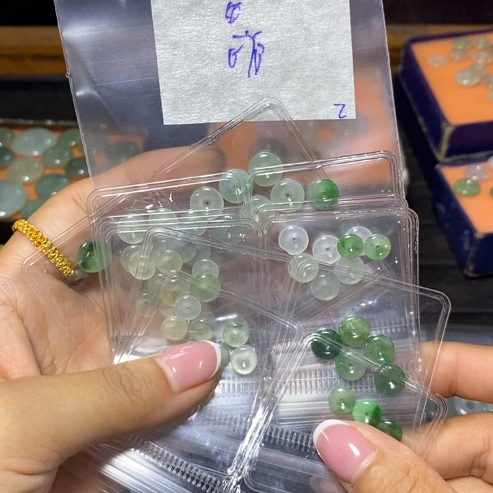 T***星定制翡翠未镶嵌不退