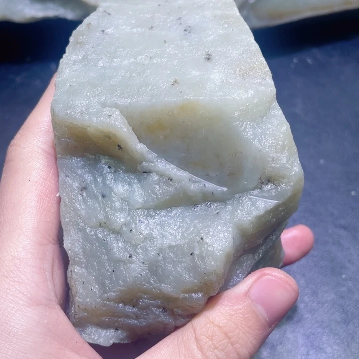 和田玉（糖玉）未镶嵌珠宝半成品