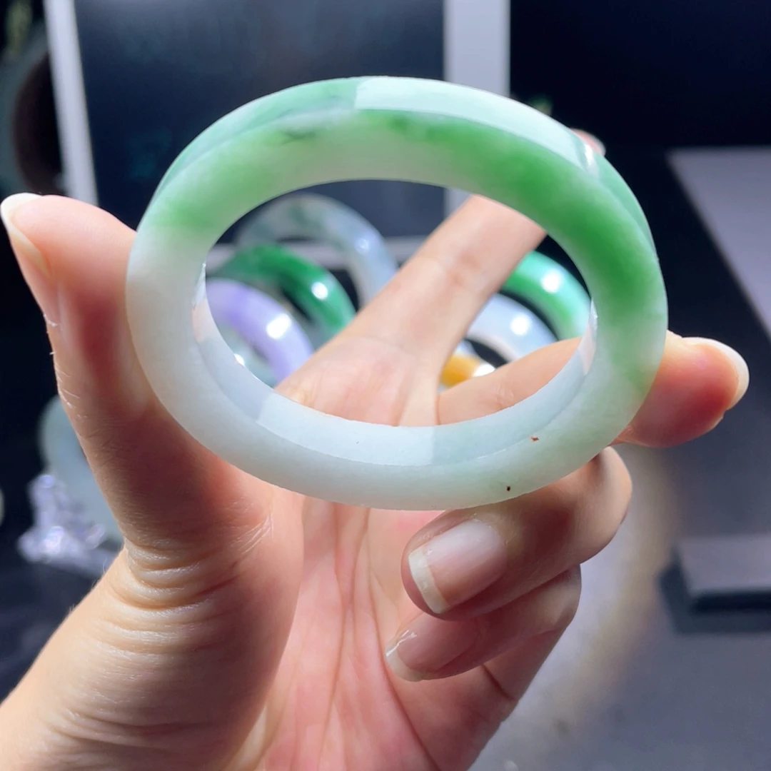 定制翡翠未镶嵌天然翡翠A货手镯
