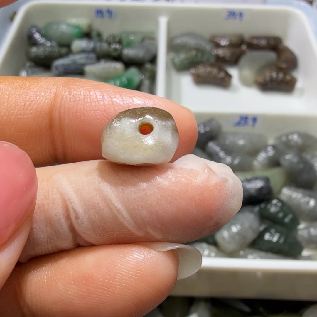 和田玉未镶嵌珠宝奇石