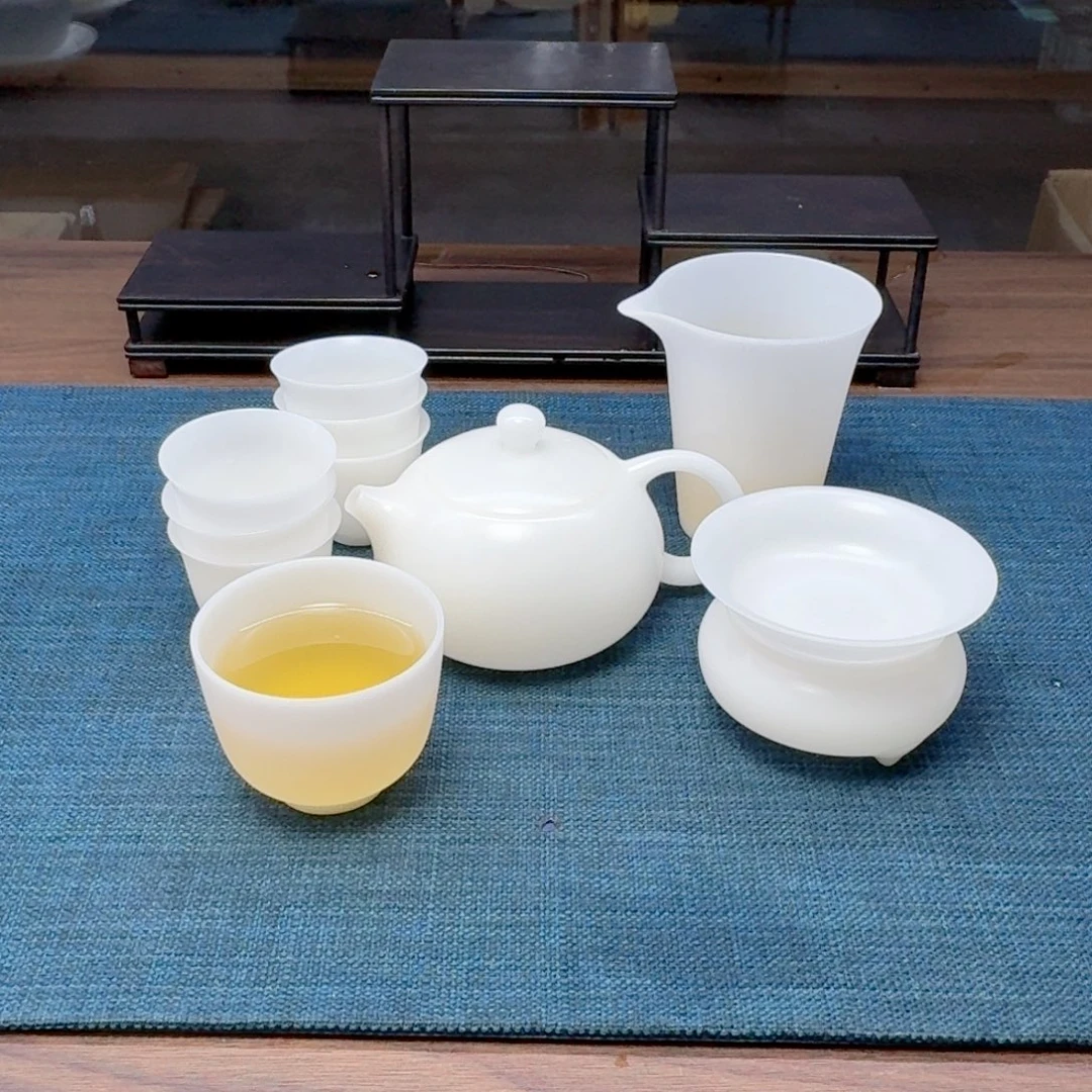 素烧薄胎璞玉冰种