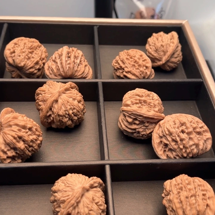 文玩核桃把件全品山地果四座楼福利