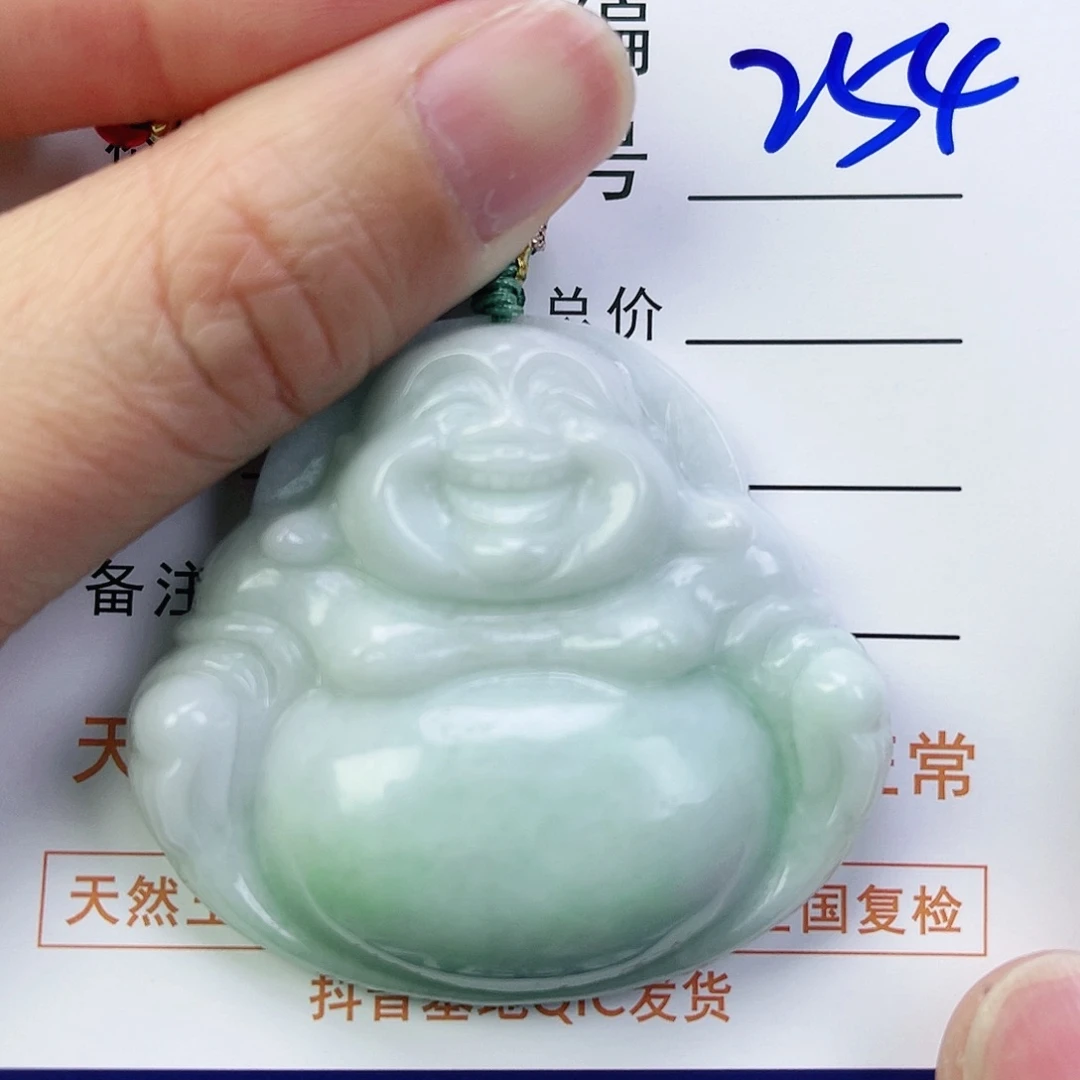 翡翠颈饰未镶嵌佛公