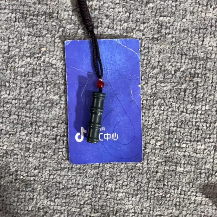 和田玉颈饰未镶嵌胡*生