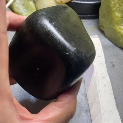 未镶嵌和田玉（糖玉）挂件