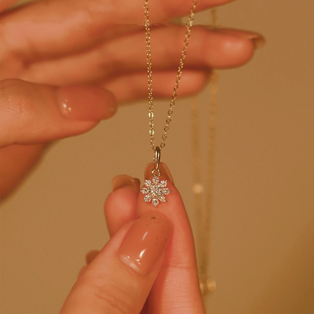 Jusong klein 钛钢项链 雪花项链女款轻奢初雪简约设计毛衣锁骨链