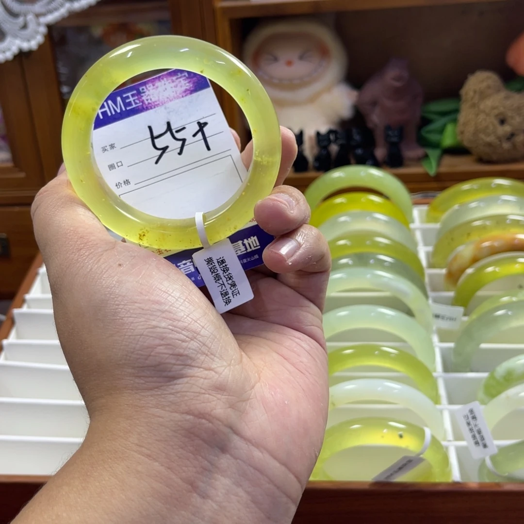 蛇纹石玉未镶嵌手镯170