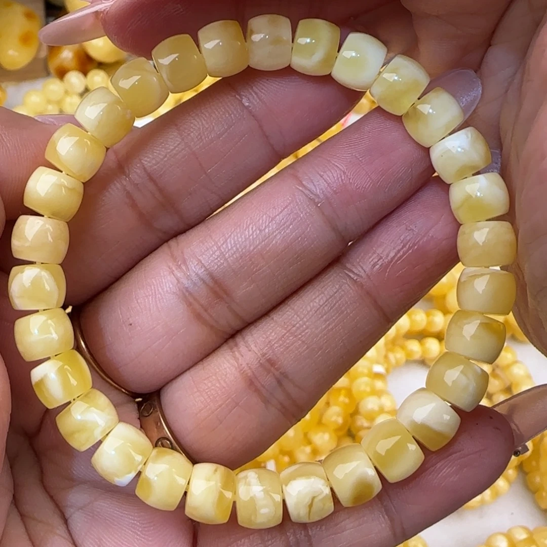 蜜蜡未镶嵌手串浓白花直切手串