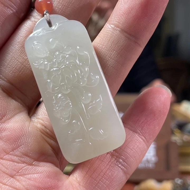 颈饰未镶嵌和田玉