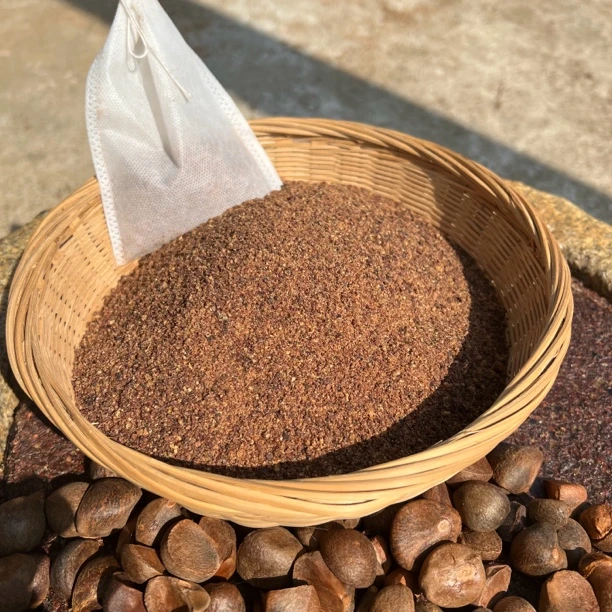广宁白花茶籽粉新鲜压榨茶麸茶油饼养发护发洗头泡脚清洁散装颗粒