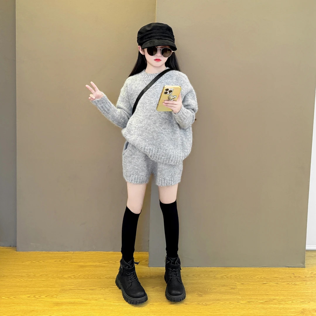 女童毛衣套装2025新款洋气韩版女孩春秋针织宽松毛衣短裤休闲套装