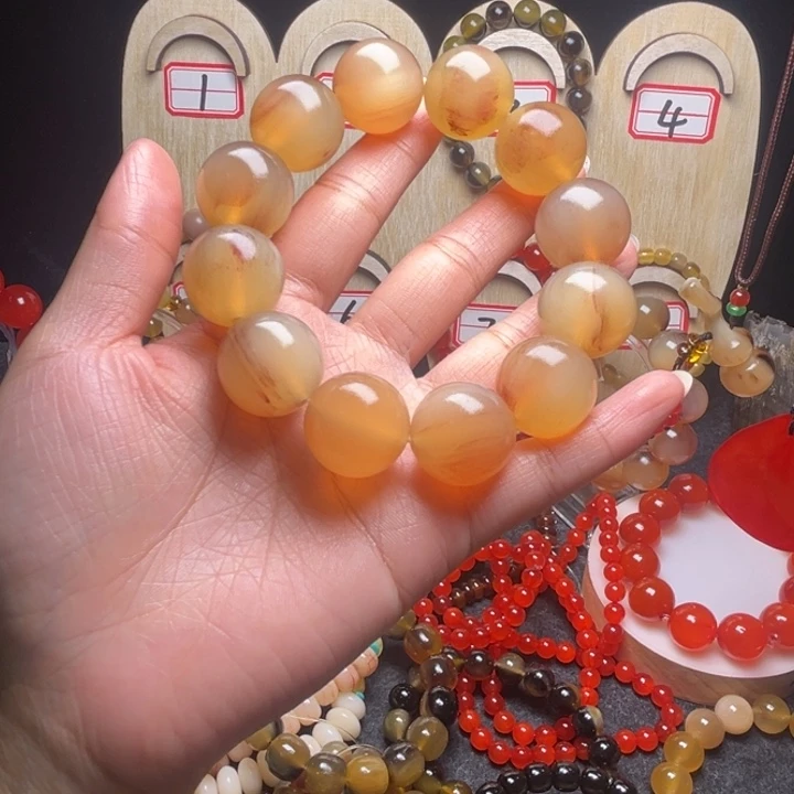 林***也鹿骨吊坠2.0。   388888880