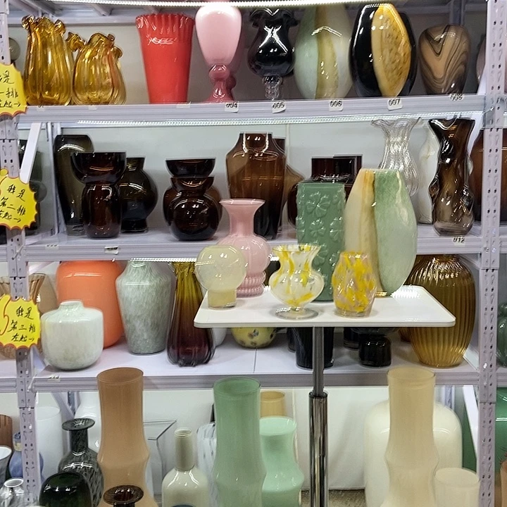 指针款两个花瓶aaaaaaaaaaa