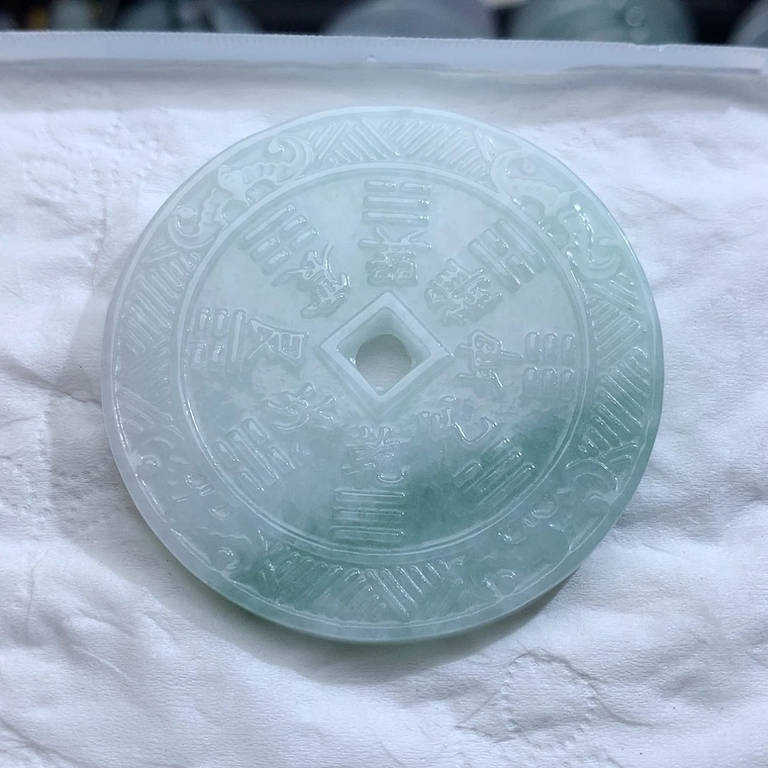 翡翠未镶嵌颈饰1425