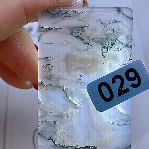 未镶嵌颈饰玛瑙/玉髓阳**人