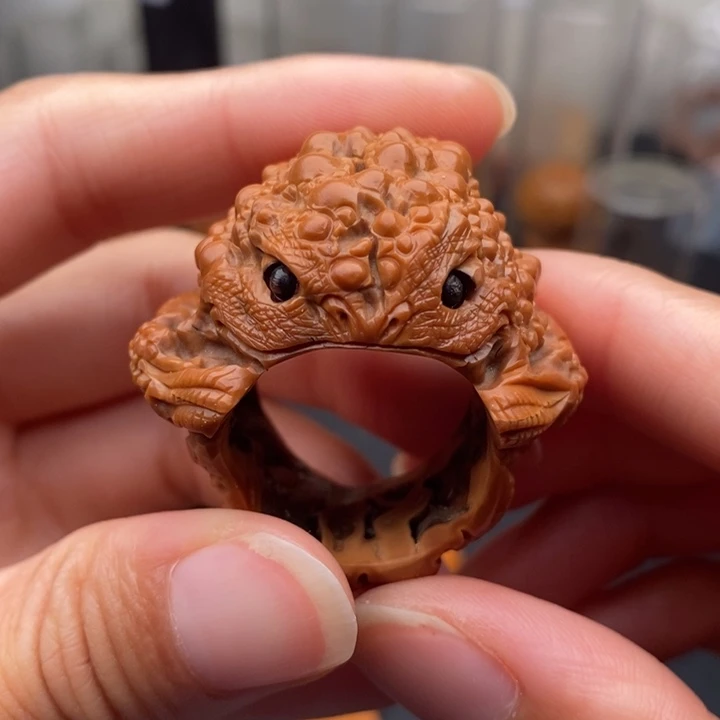 橄榄核吊坠金蟾扳指