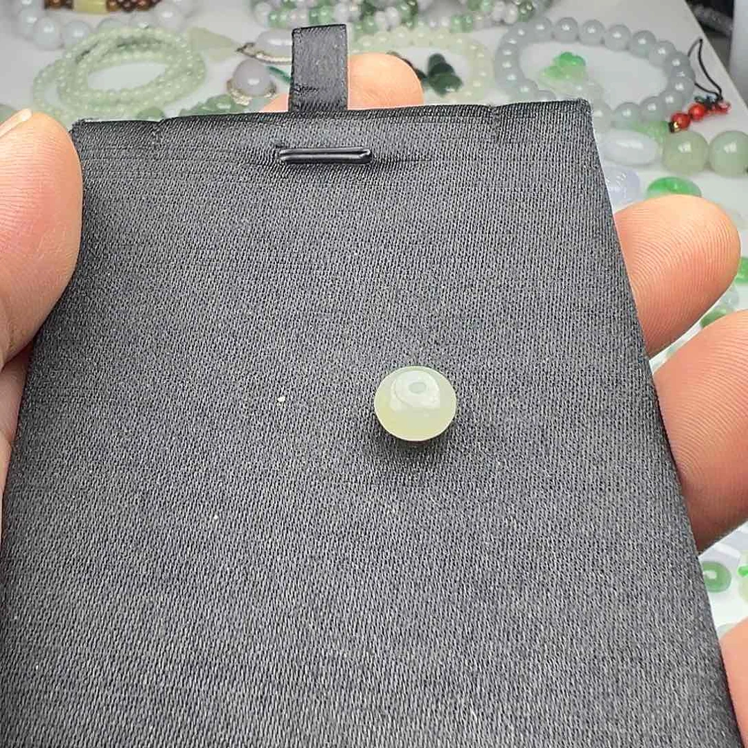 翡翠散珠施****哥翡翠