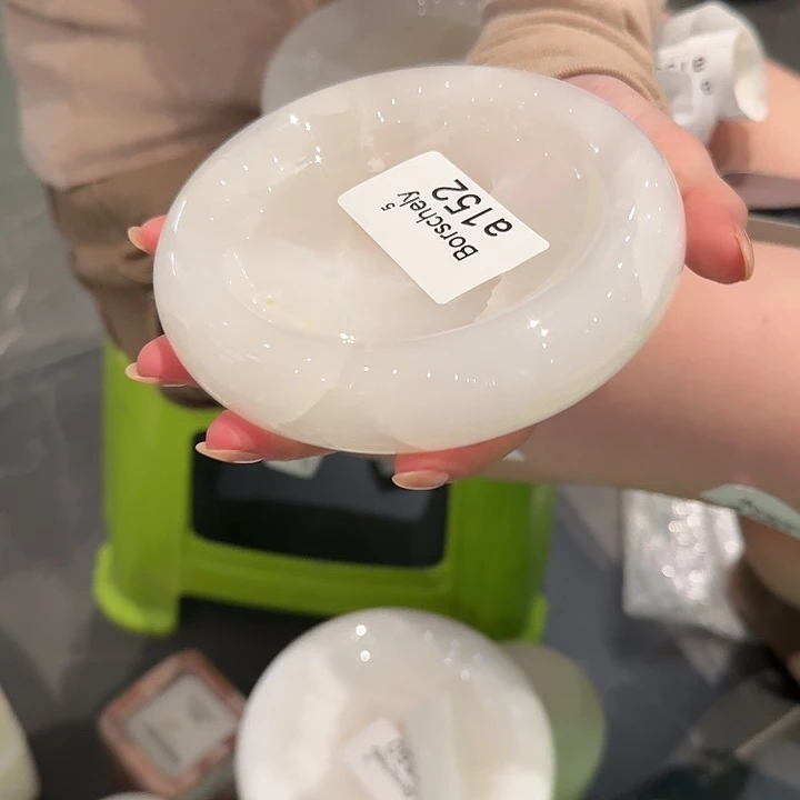 大理石a152 有洞。