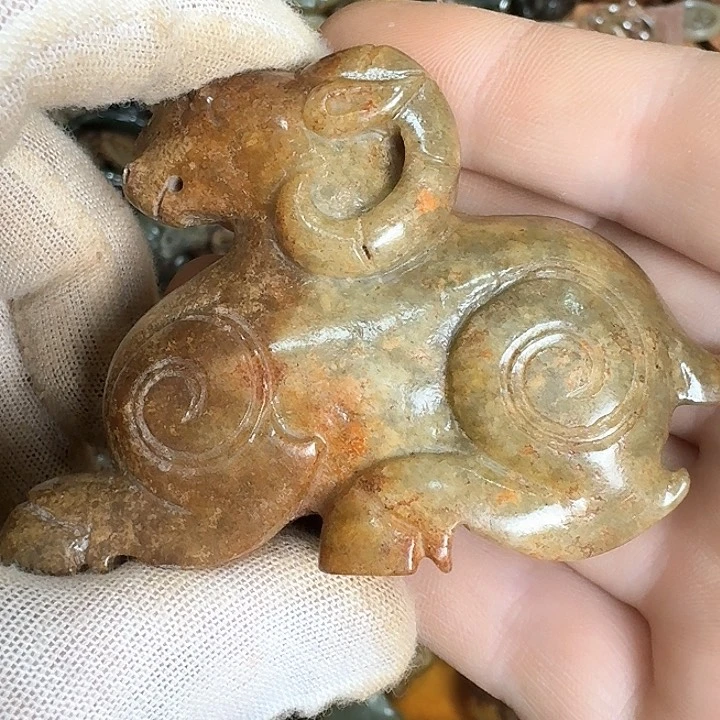 和田玉未镶嵌挂件