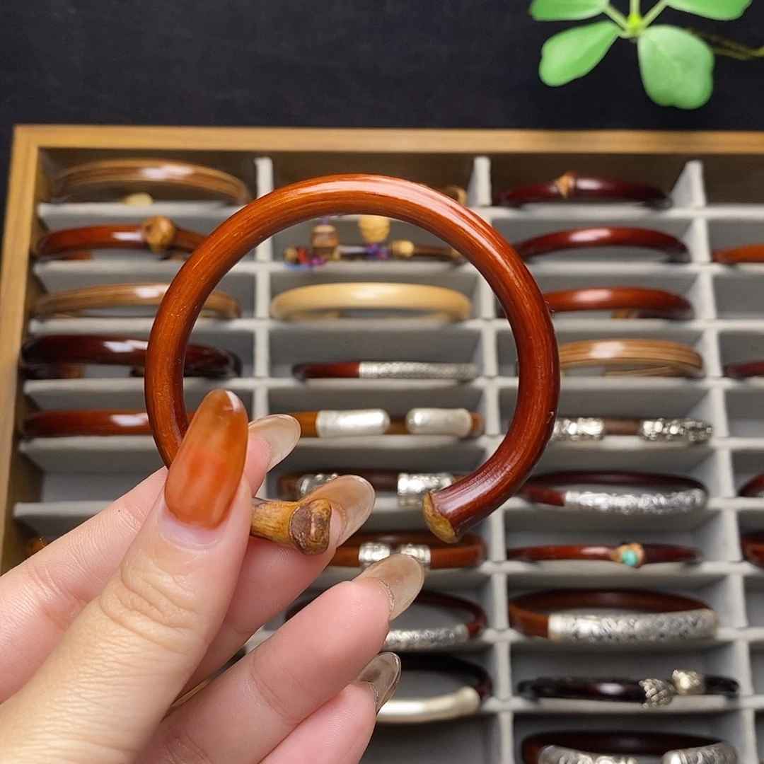 花***花木质非金属鸡血藤手镯