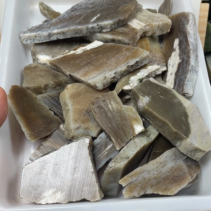 和田玉（糖玉）未镶嵌珠宝半成品