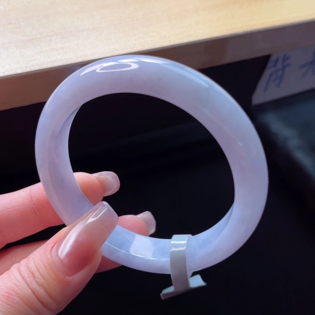 翡翠手镯未镶嵌手镯