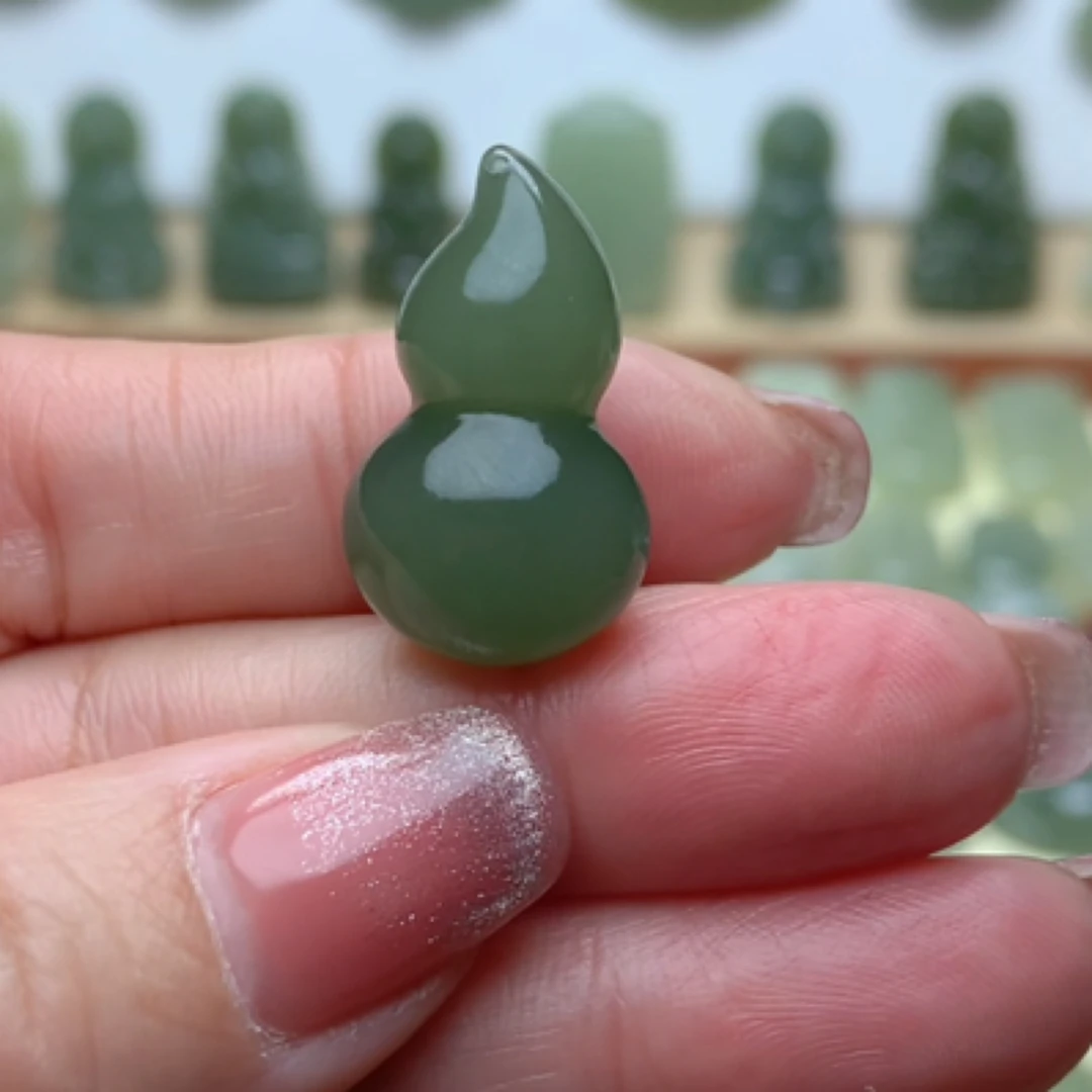 天然和田玉精品立体葫芦挂件吊坠拍一发一绑高货绳