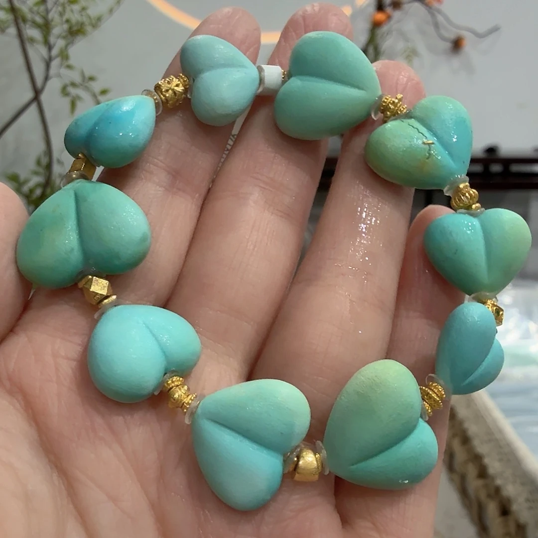 绿松石未镶嵌珠宝奇石