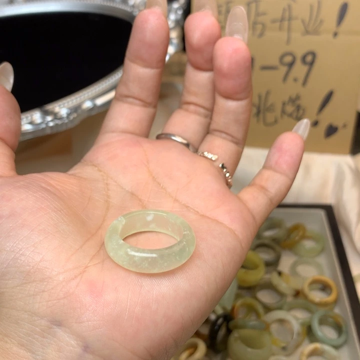徐***哥合金蛇纹石玉戒指