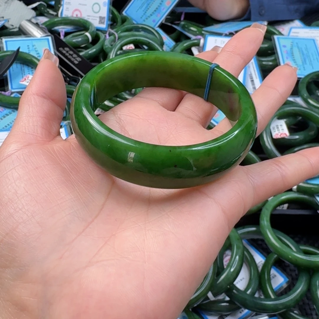 和田玉（碧玉）手镯未镶嵌