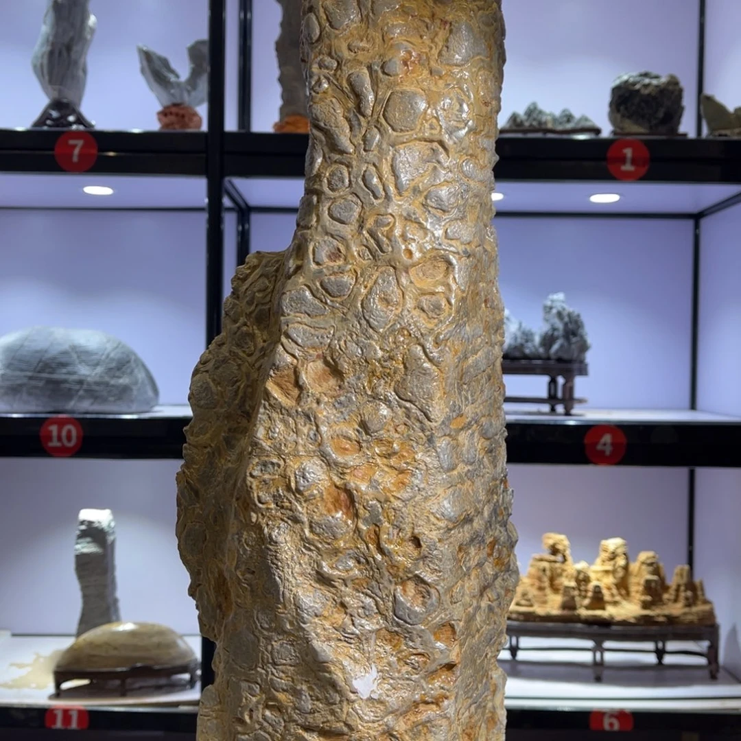 大***里石材灵璧奇石文化