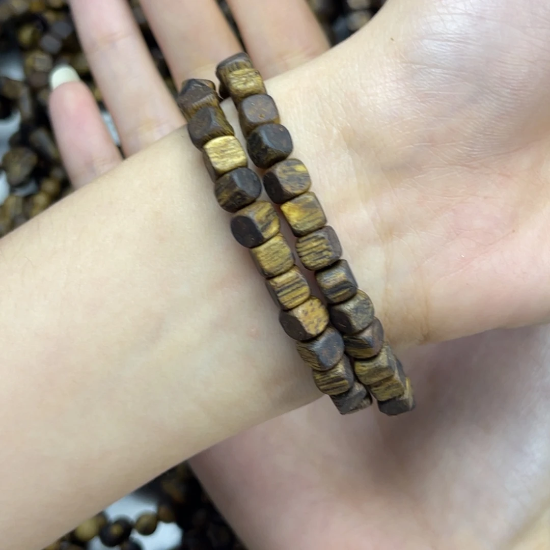 沉香碎屑+卡五方糖99沉