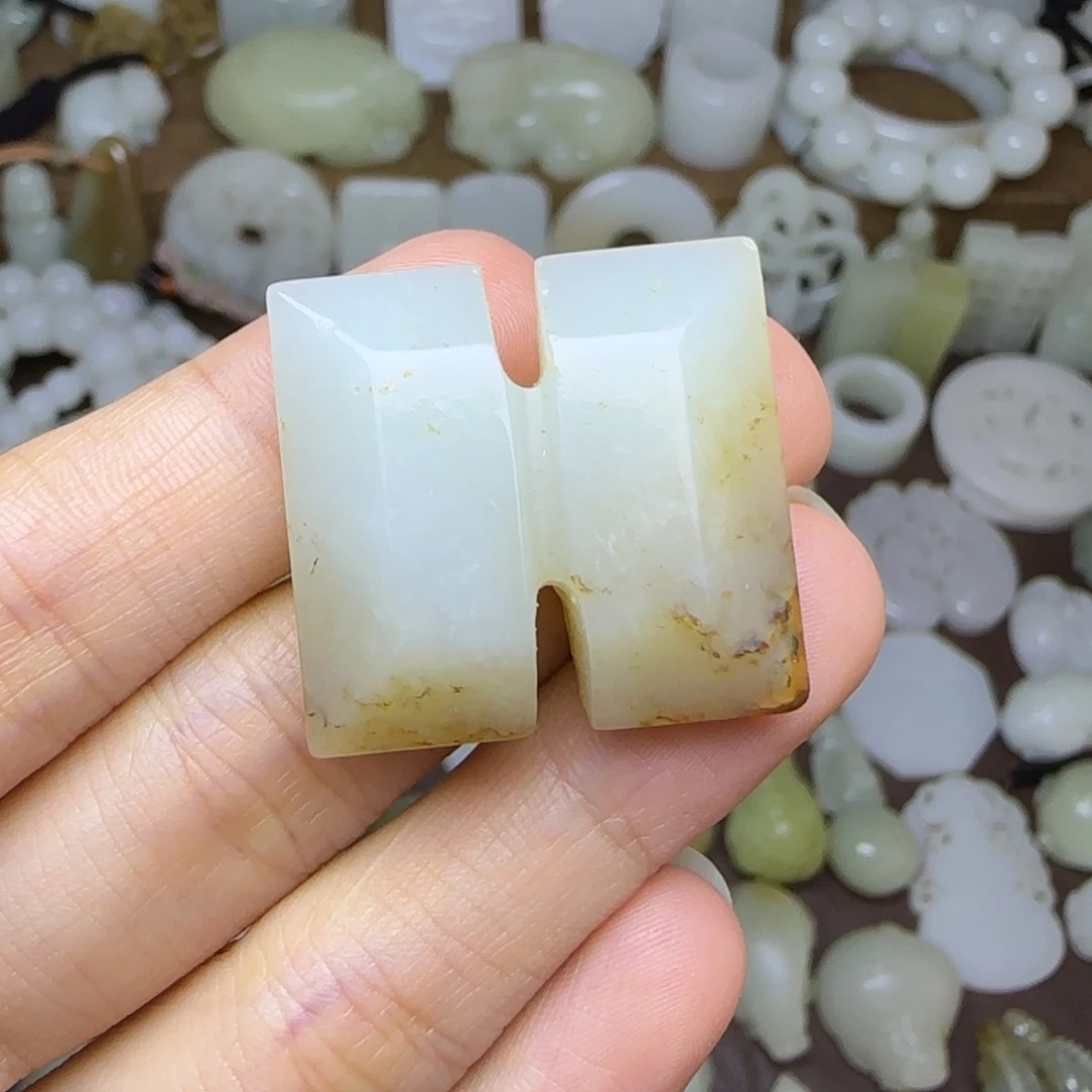 和田玉未镶嵌挂件工字佩