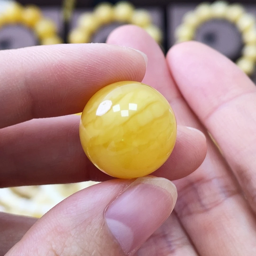 裸石琥珀未镶嵌18mm金白溶洞妖花