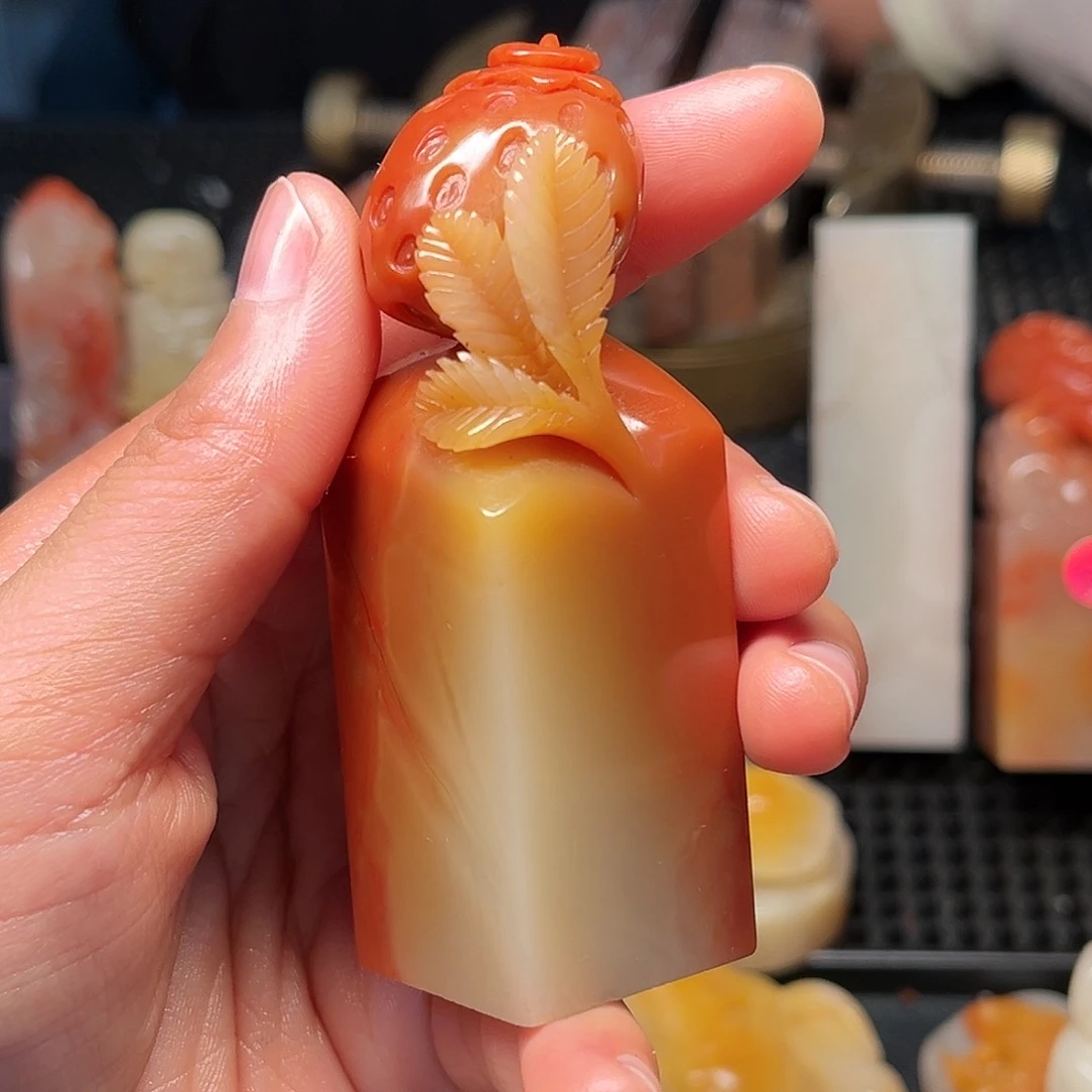 寿山石印石这么大岁数怎么会