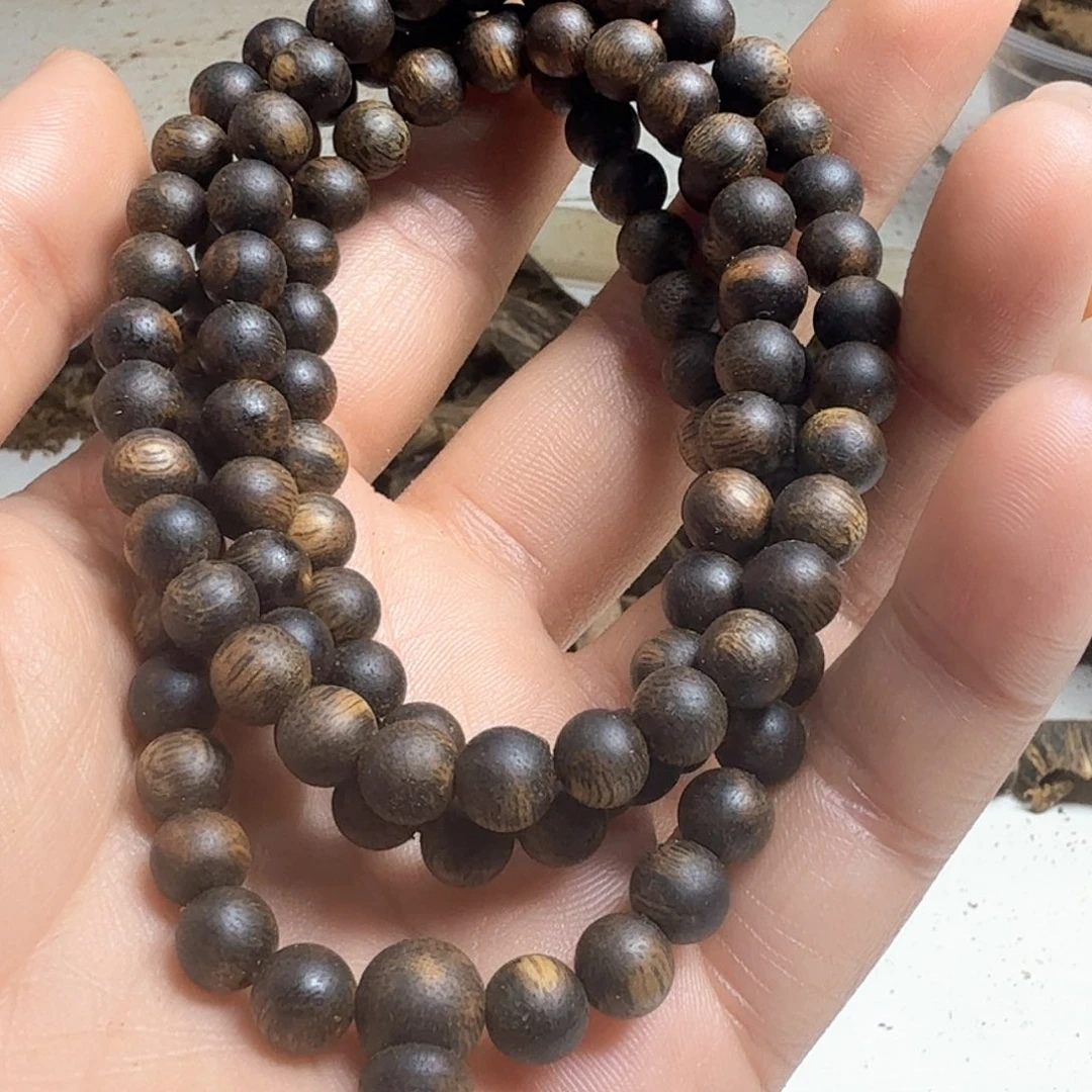 ****水手串沉香乌身0.6规格19克全沉水