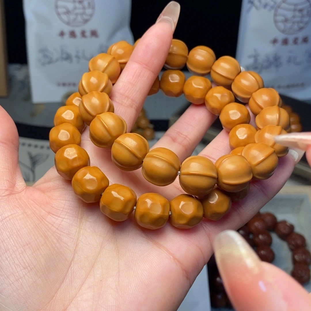 猴头核桃手串奶酪鲨鱼