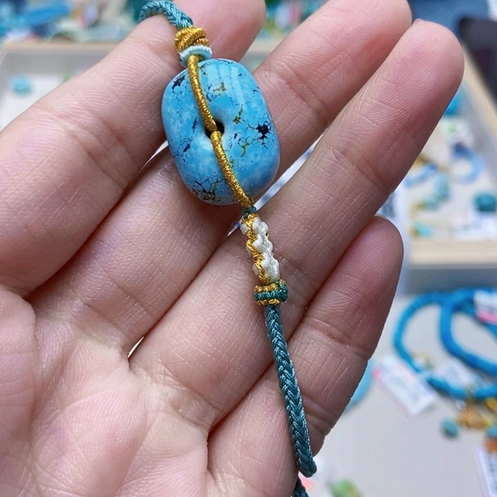 绿松石未镶嵌挂件