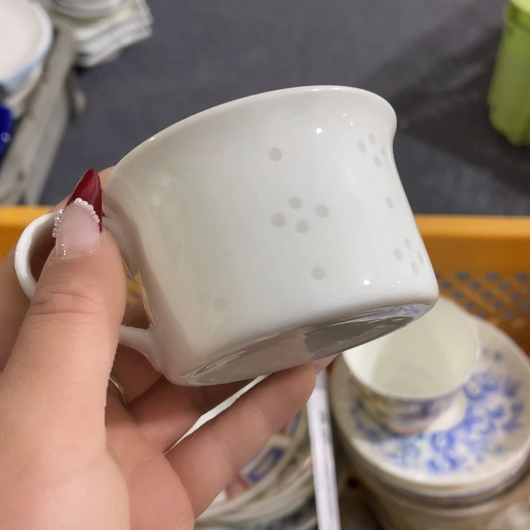 瓷片岁**头嗯！羽毛球等多种比赛场地及