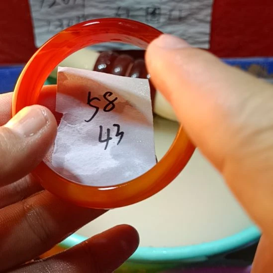 玛瑙/玉髓手镯未镶嵌