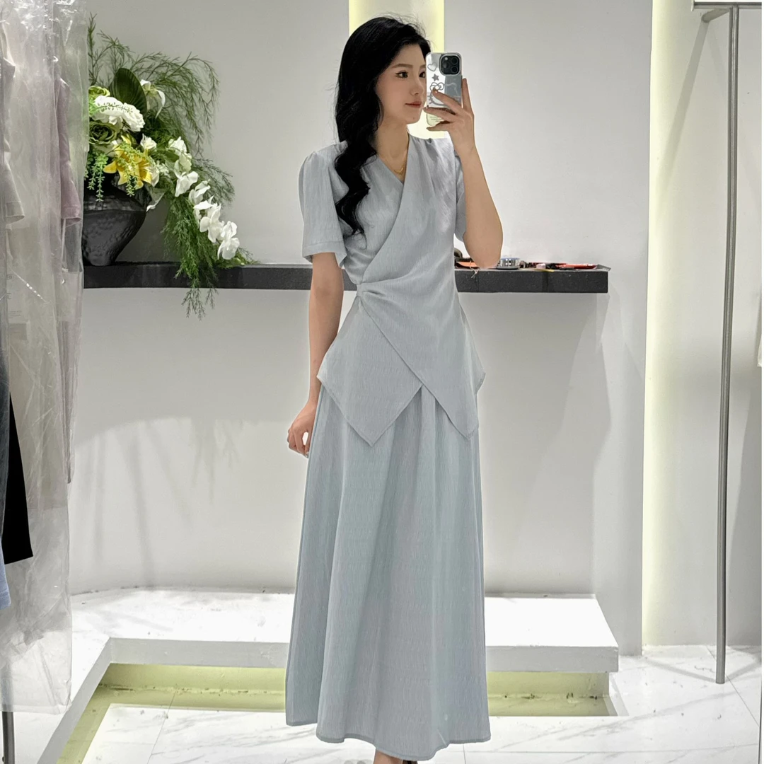 【YI家服饰】气质高级感一片式上衣+大摆裙波西米亚度假套装727q