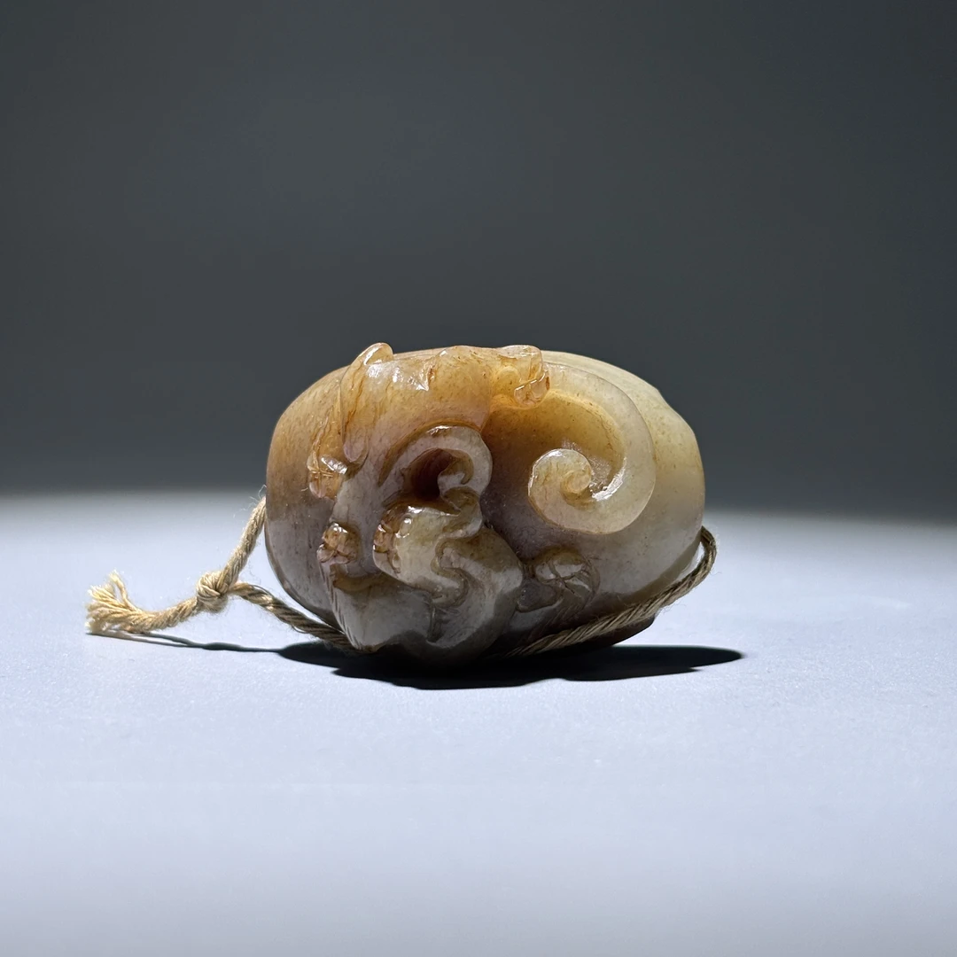 清-古玉螭龙把件2504010024