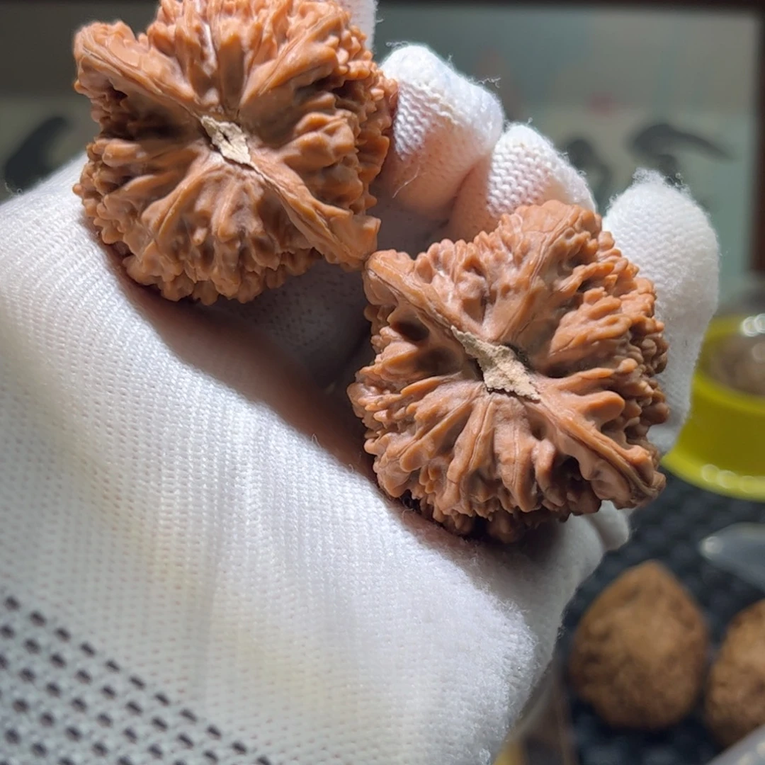 爱***头文玩核桃吊坠星星