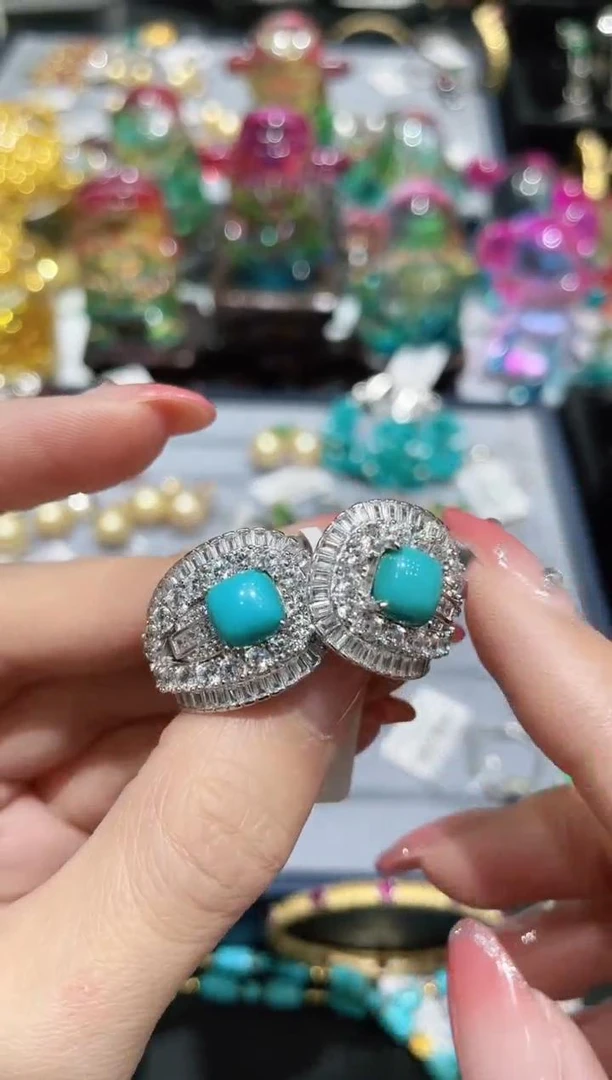 S925镶嵌绿松石耳饰